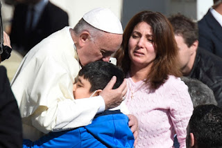 “El mundo está cansado de mentirosos, de sacerdotes a la moda, de defensores de cruzadas” Papa Francisco