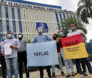 Estudiantes de la UASD exigen al Mescyt crear “bono de conectividad a internet” 4 Estudiantes de la UASD exigen al Mescyt crear “bono de conectividad a internet”