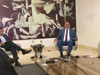 Ministerio de Educación hará concurso para profesores