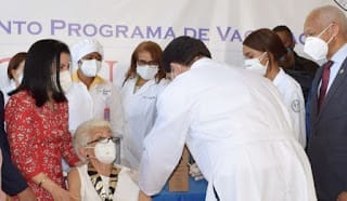 Ministro de Salud felicita y elogia a la UASD por la organización en jornada de vacunación contra el COVID-19