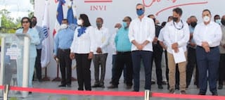 Presidente Abinader y rectora UASD dan primer picazo construcción Ciudad Universitaria en Hato Mayor