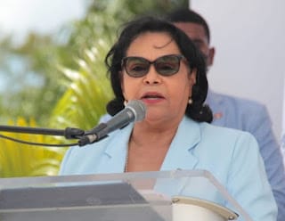 Presidente Abinader y rectora UASD dan primer picazo construcción Ciudad Universitaria en Hato Mayor