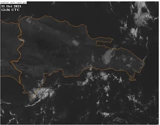 Temperatura calurosa y algunos chubascos para este domingo 5