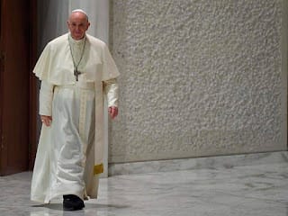 El papa pide que se escuche y no defrauden a los jóvenes que piden cambios 5