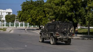 Lo que hay detrás del hallazgo de un cadáver frente al Palacio Presidencial de Haití en medio de la crisis generalizada en ese país 5