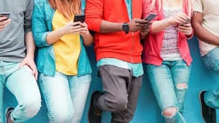 ¿Generación muda? viven pegados al celular pero odian hablar por teléfono 5