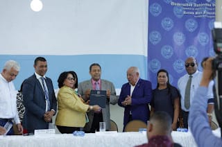 Rectora encabeza lanzamiento UASD sub centro Cotuí