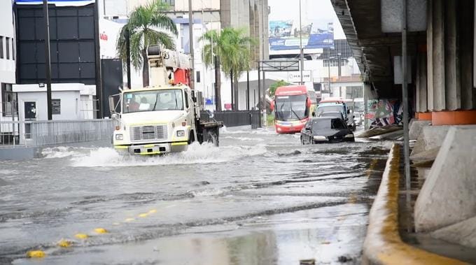 COE aumenta provincias en alerta por vaguada