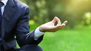 Las 12 claves para trabajar de manera más inteligente y rendir mejor en el trabajo, según la ciencia