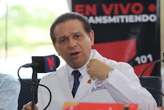 Ministro invita a seguir vacunándose contra el covid porque al virus hay que respetarlo 5