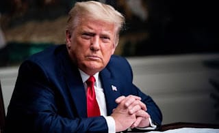 Trump insta a armar a los docentes entrenados 5