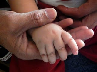 ¡Insólito! Unos padres indios denuncian a su hijo por no darles un nieto tras casarse