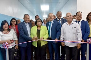 UASD inaugura Laboratorios de Ciencias Básicas