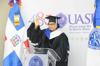 UASD inviste vía virtual 2,014 profesionales de grado y 240 de postgrado en la Región Norte 3 UASD inviste vía virtual 2,014 profesionales de grado y 240 de postgrado en la Región Norte