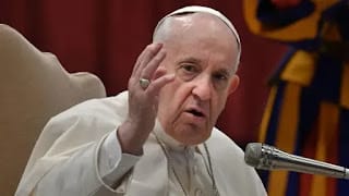 El papa: ¿Cómo podemos solo pensar en apretar el botón de una bomba nuclear?