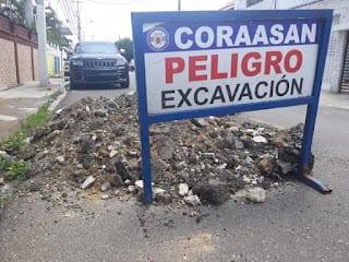 Ciudadanos se quejan por el deterioro de las calles en Santiago, ocasionado por Coraasan