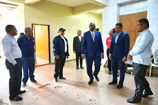 RECTOR EDITRUDIS BELTRÁN ANUNCIA REMODELACIÓN TORRE ESTUDIANTIL UASD