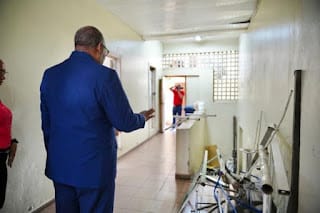 RECTOR EDITRUDIS BELTRÁN ANUNCIA REMODELACIÓN TORRE ESTUDIANTIL UASD