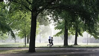 Por qué la actividad física funciona como un “escudo protector” contra el COVID