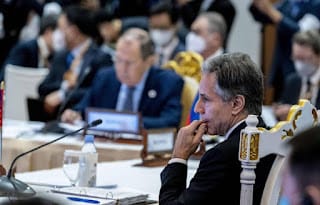 Rusia se retira de tratado con Estados Unidos sobre armas nucleares 5