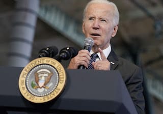 Biden afirma que EEUU y sus aliados "no se dejarán intimidar" por Putin 5