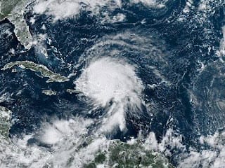 Fiona seguirá esta semana causando estragos tanto en Puerto Rico como en RD, según experto 7 Fiona seguirá esta semana causando estragos tanto en Puerto Rico como en RD, según experto