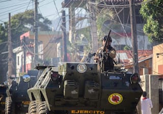 Militarizan hasta los dientes la frontera de RD con Haití 5