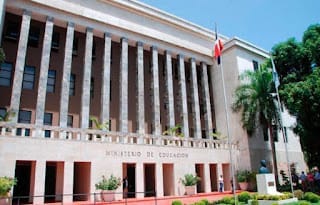 MESCYT impulsará nuevos proyectos para continuar aumentando la calidad en la educación universitaria 5
