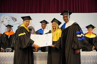 UASD inviste 2,640 profesionales de grado y postgrado dentro de la celebración de su 484 aniversario 9 UASD inviste 2,640 profesionales de grado y postgrado dentro de la celebración de su 484 aniversario