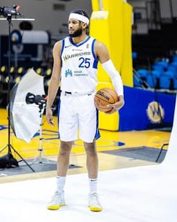 Lakers firman al dominicano L.J. Figueroa 5
