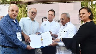 Feria de Proindustria hace reconocimiento a ONAPI por respaldo a innovadores 5