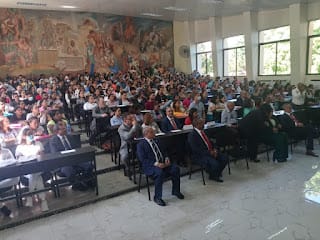 Catedrático de la Universidad del país Vasco diserta en la UASD sobre secuelas del Covid-19