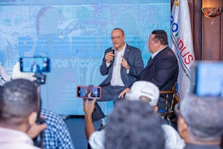 II Feria de Proindustria con 54 expositores, 82 proyectos tecnológicos y 16 patentes de innovadores