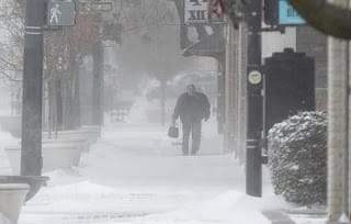 ¡Aconsejan no viajar! Suspenden vuelos navideños en EE.UU. por gran tormenta invernal 5