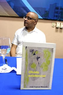 José Espinal: “Es difícil publicar en RD, esa es la primera barrera”