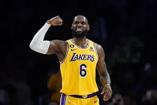 LeBron James está imparable a sus 38 años 5
