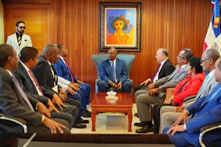 UASD y DA firman convenio para desarrollar iniciativas educativas en beneficio de empleados estatales 12 UASD y DA firman convenio para desarrollar iniciativas educativas en beneficio de empleados estatales