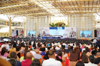 UASD: Más de 1600 nuevos profesionales investidos en primera graduación regional postpandemia