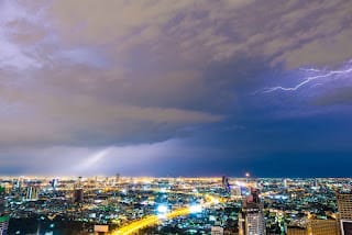 COE mantiene 10 provincias en alerta verde por vaguada 5