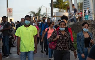 Salud Pública recomienda uso de mascarillas a pacientes respiratorios ante llegada del polvo de Sahara 5