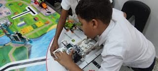 Robótica transforma vida de niños de escasos recursos 5