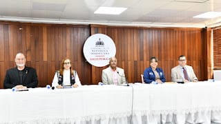 Salud Pública insta a jóvenes evitar consumo de cigarrillos electrónicos y tradicionales