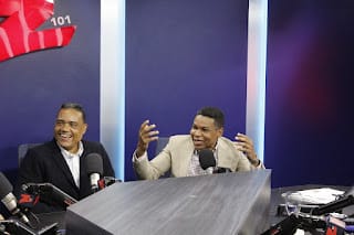 Miguel y Raymond aconsejan a jóvenes a esperar su momento porque las cosas buenas toman tiempo