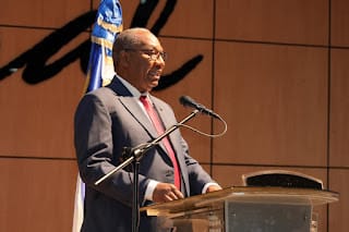 La Reforma Universitaria: Construyendo una Mejor UASD para el Siglo XXI