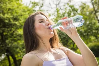 Cuáles son los hábitos que agravan la ansiedad, sin que nos demos cuenta