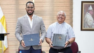 Ministerio de la Juventud y Universidad Católica de Santo Domingo firman convenio para impulsar la educación de los jóvenes dominicanos