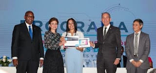 Certifican en la UASD a 2 mil maestros y estudiantes en competencias digitales