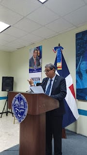 DIRECTOR GENERAL DEL RECINTO UASD SANTIAGO RESALTA CONSTRUCCIÓN SEGUNDA ETAPA LA BARRANQUITA 5
