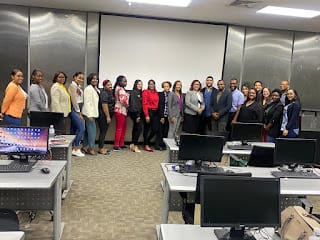 Desarrollan taller sobre Inteligencia Artificial en el Desempeño Laboral para los universitarios