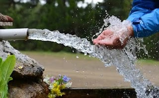 RD identifica problemas y soluciones con el agua con firma de un pacto